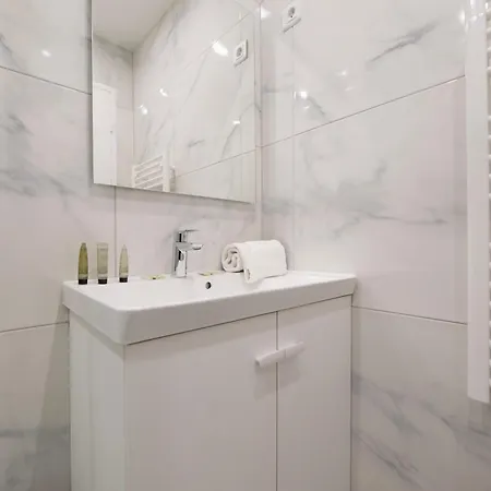 Near Bois De Vincennes * París